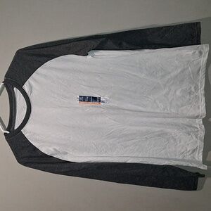 NWT Unisex Long Sleeve Top